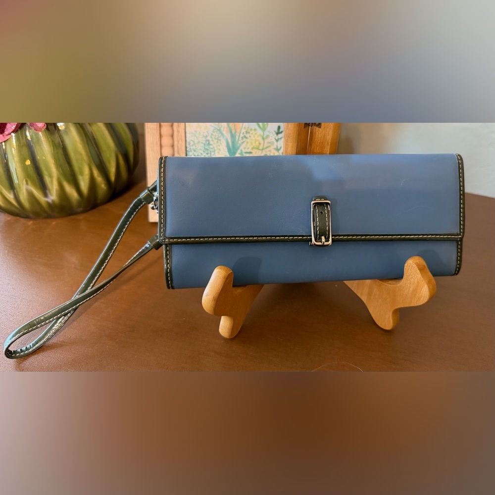 Chic Coach Blue & Green Wristlet Clutch